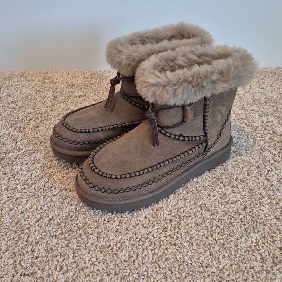 UGG Shoes - UGG Classic Mini Alpine Boots Suede Women's  Size 7